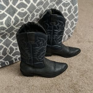 rampage black cowboy boots